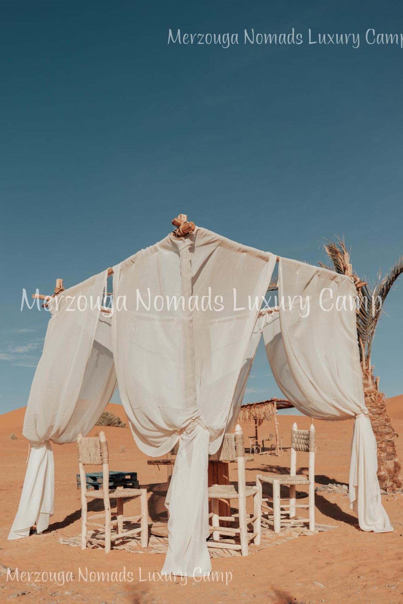 Merzouga Nomads Luxury Camp Exteriör bild