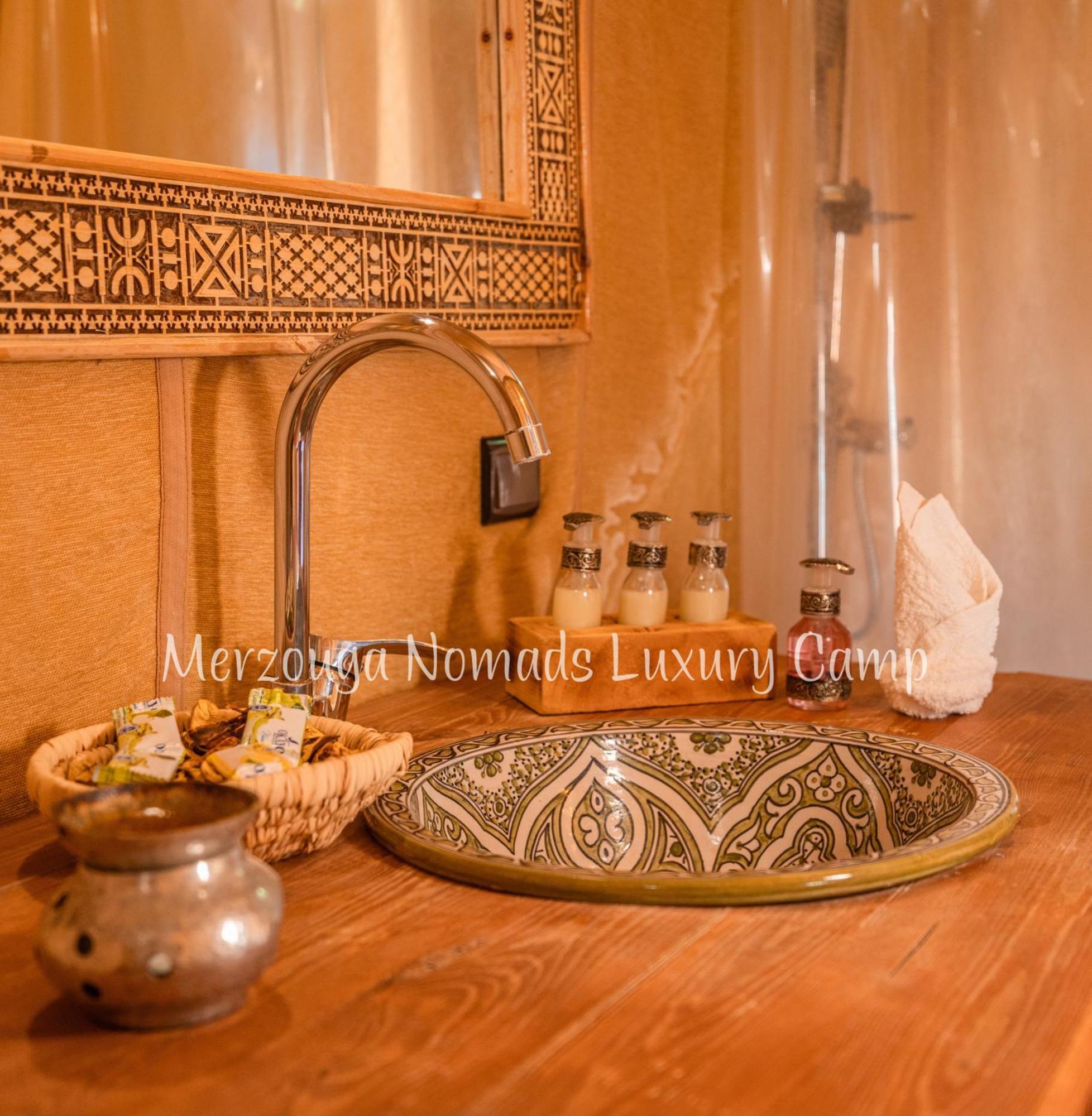 Merzouga Nomads Luxury Camp Exteriör bild
