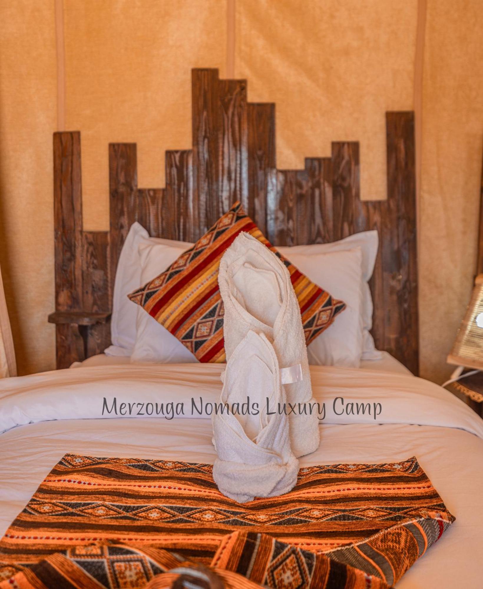 Merzouga Nomads Luxury Camp Exteriör bild