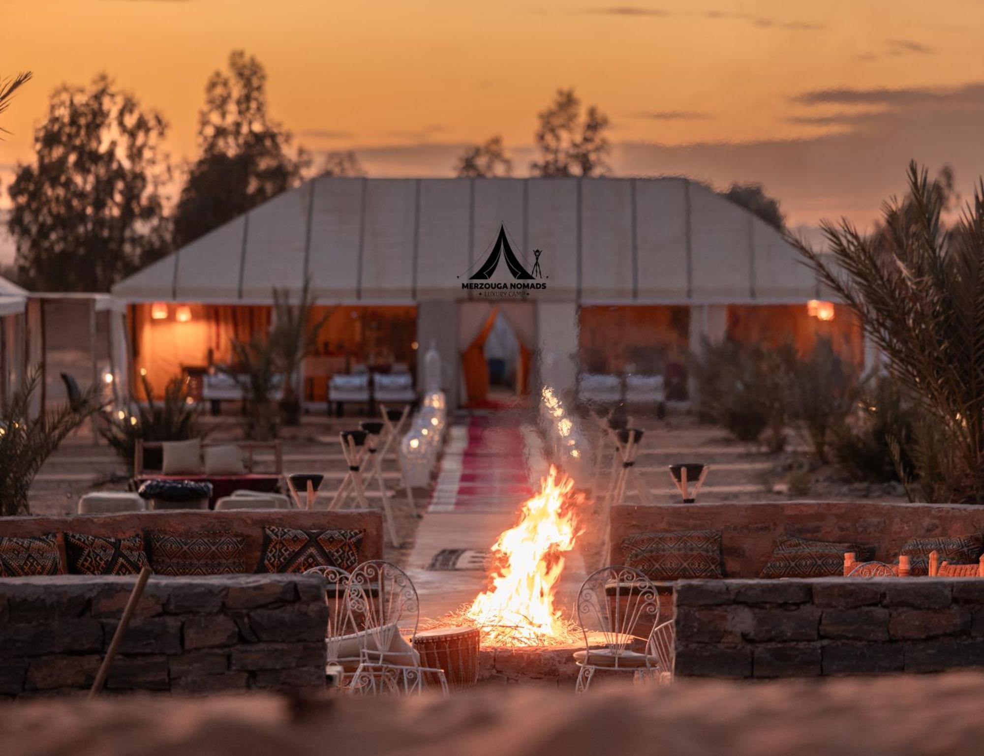 Merzouga Nomads Luxury Camp Exteriör bild